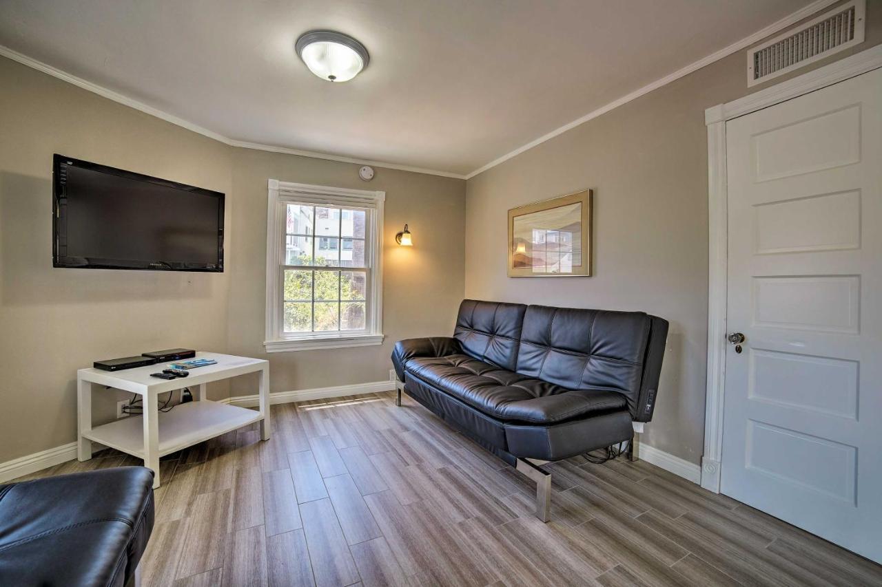 Updated Home On Catalina Island Walk To The Coast Avalon Exteriör bild